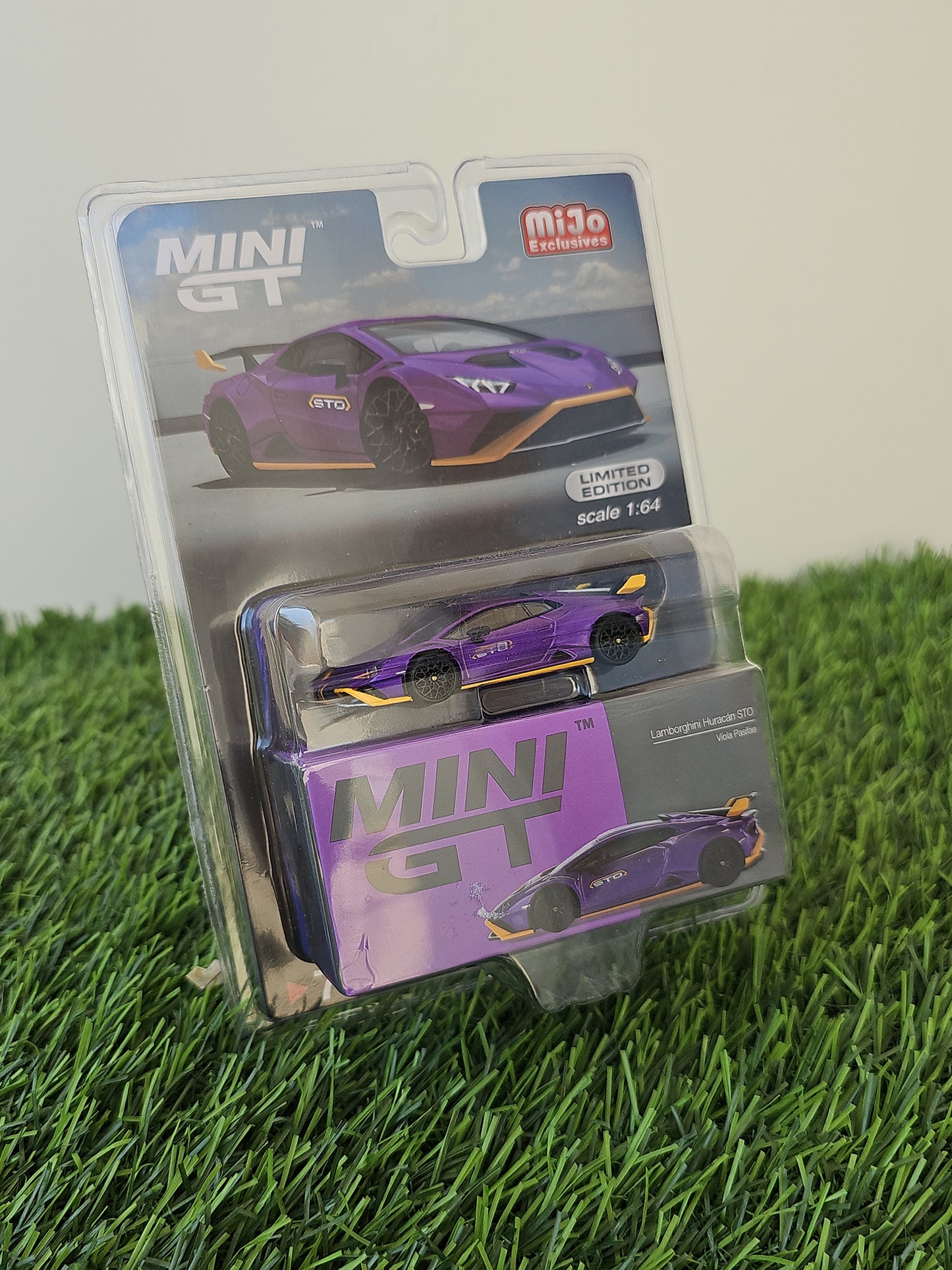 Lamborghini Huracan STO Blister Pack