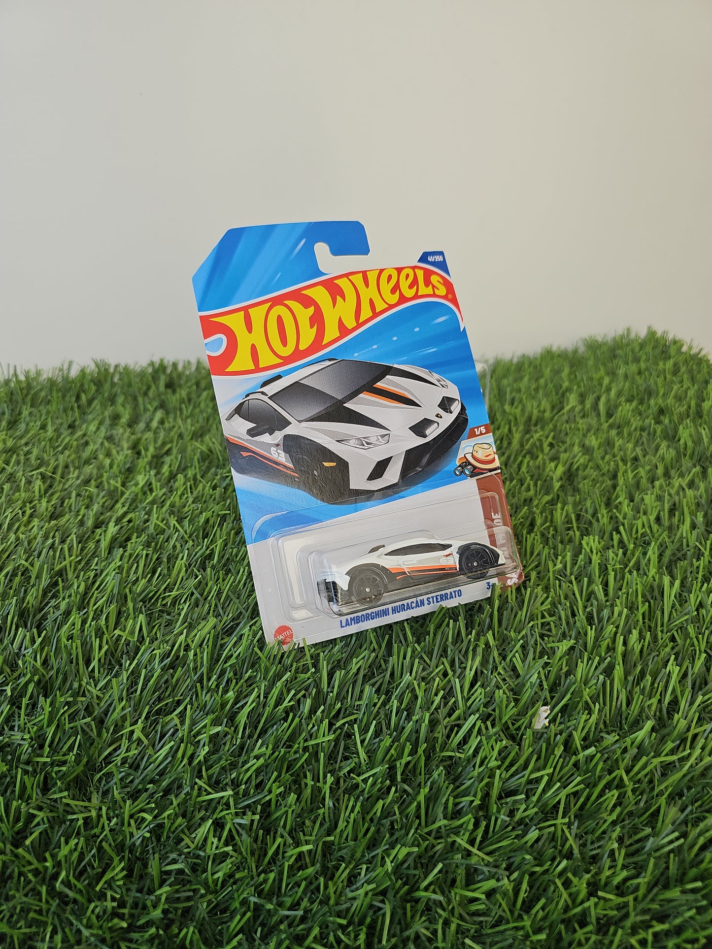 Lamborghini Huracan Sterrato Hotwheels