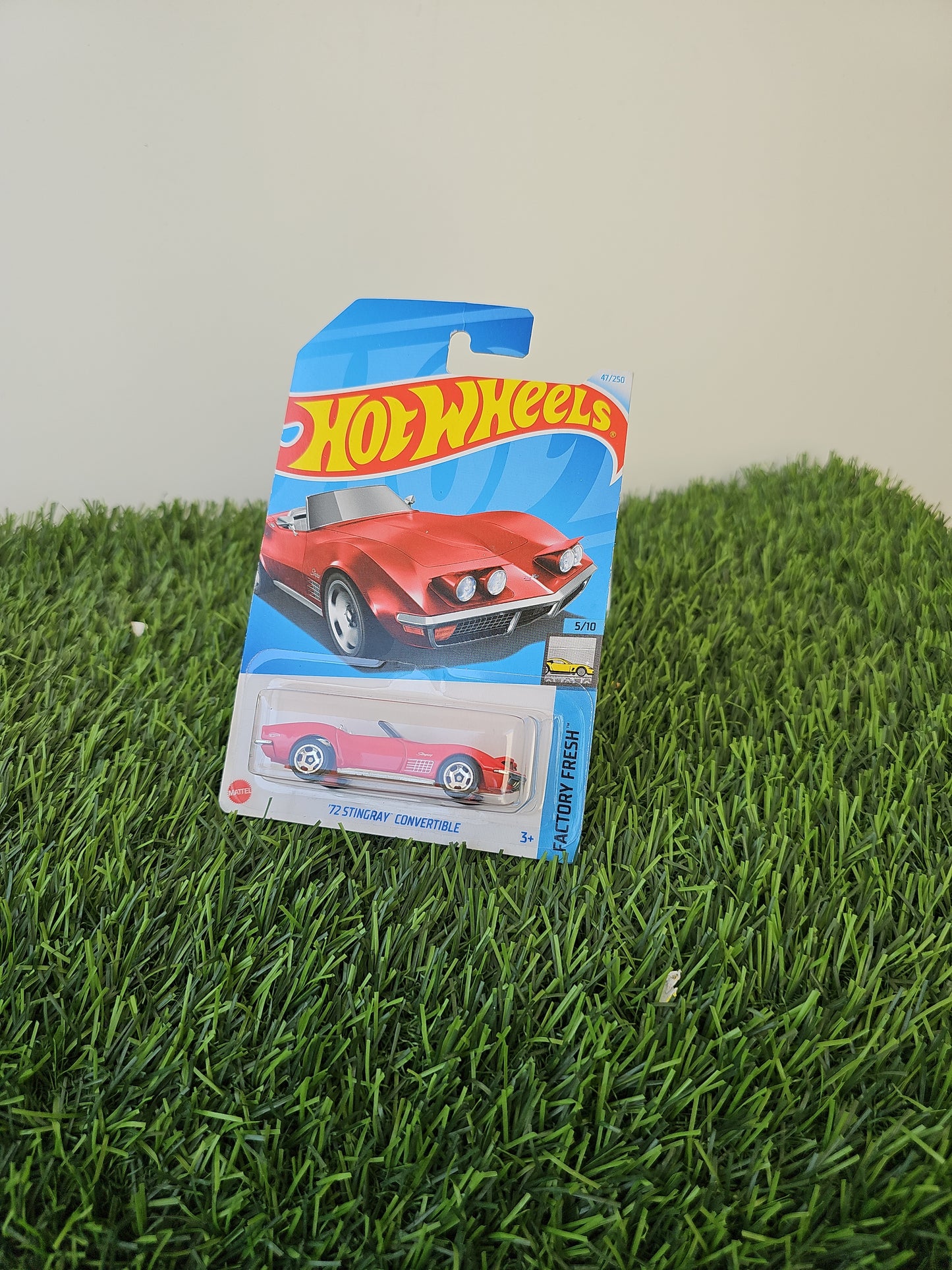 72 Stringray Convertible Hotwheels