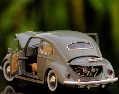 Volkswagen Kafer Beetle White | 1:18 Licensed Model